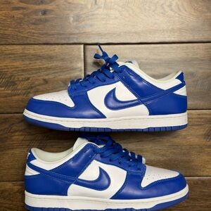 Kentucky dunks size 8.5 men’s